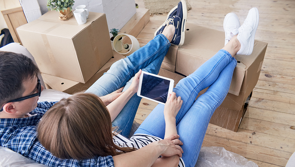 Par ser på TV med iPad